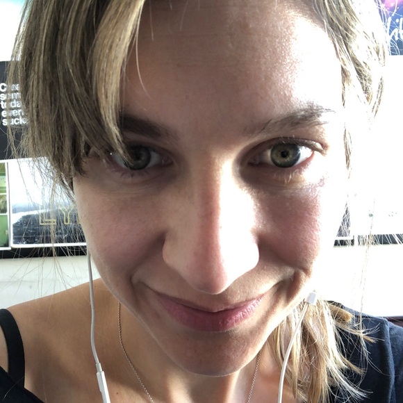 Meet your Posher, Roey - Picture 2 of 2